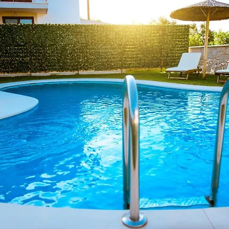 Chania Oasis With Heated Pool Hébergement de vacances La Canée