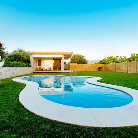 Chania Oasis With Heated Pool Hébergement de vacances La Canée
